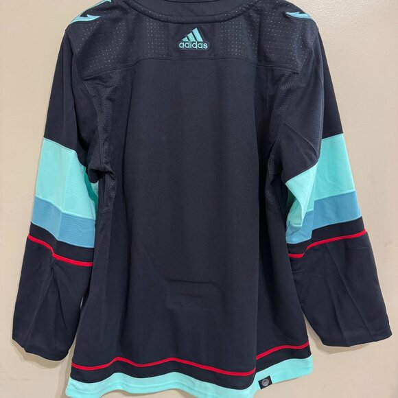 Men's Adidas NHL Seattle Kraken Home Hockey Jersey Authentic GT5622 Size $180 - Picture 6 of 11